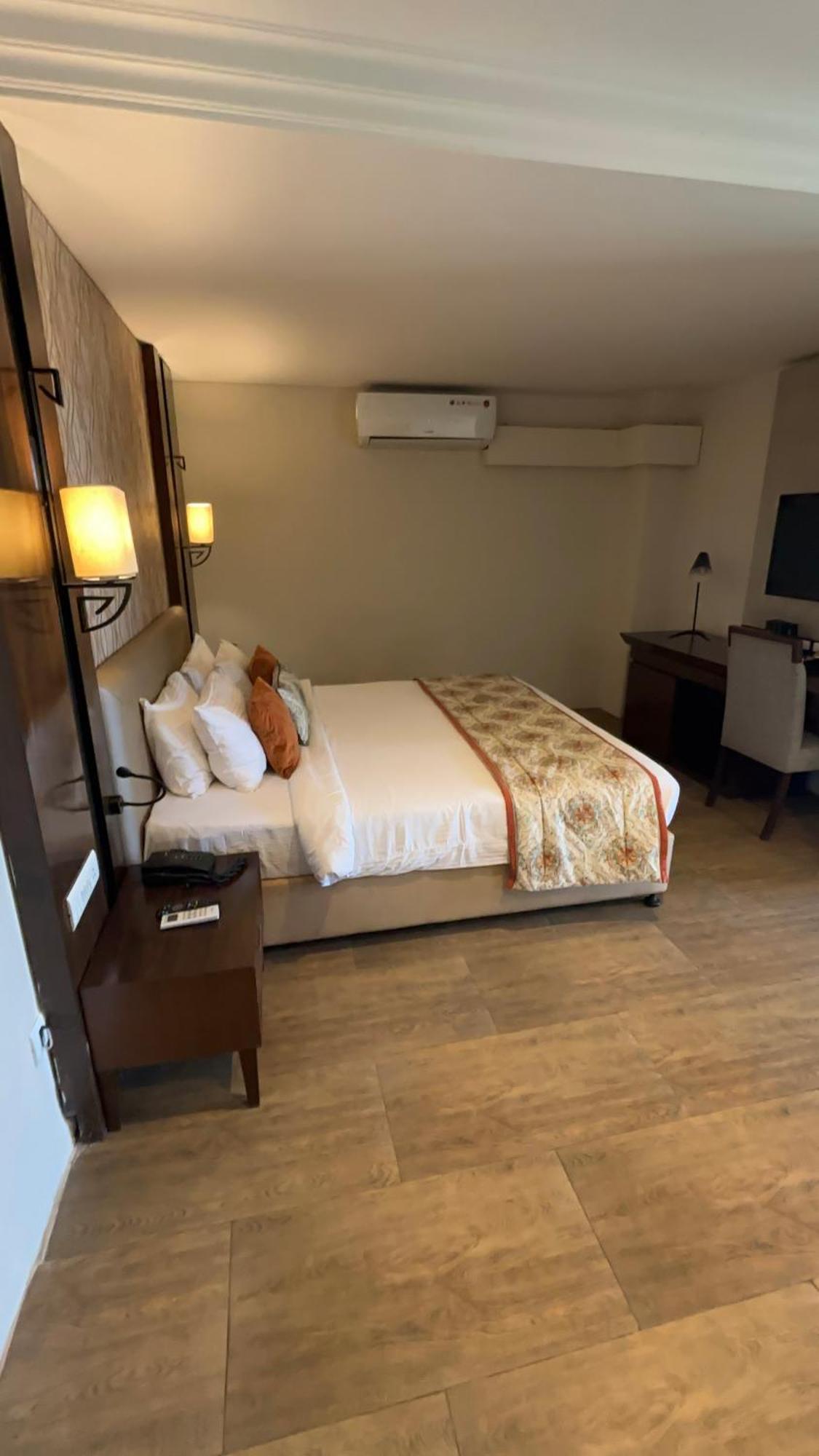 Regenta Resort & Spa Mashobra Shimla Eksteriør billede