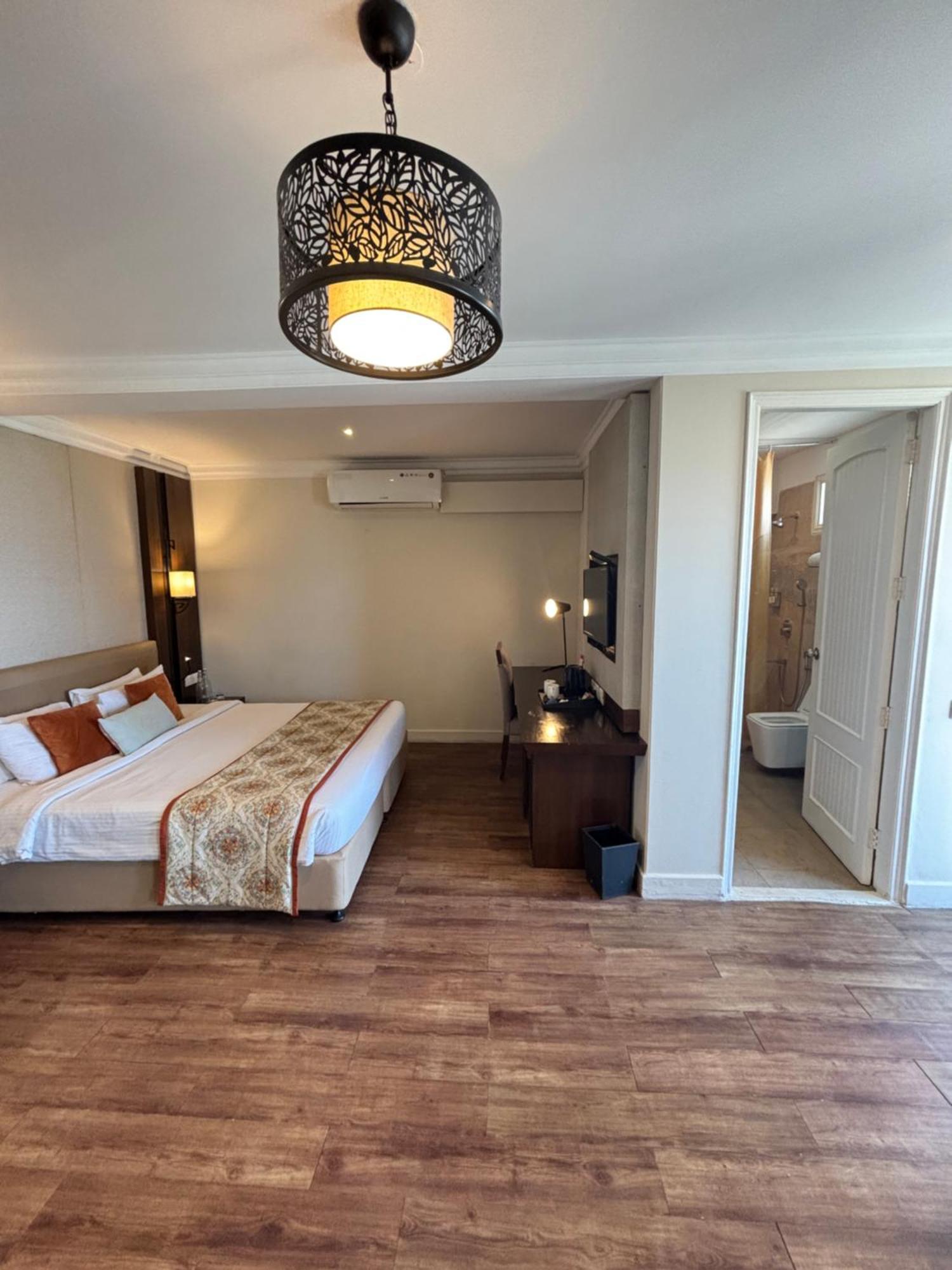 Regenta Resort & Spa Mashobra Shimla Eksteriør billede